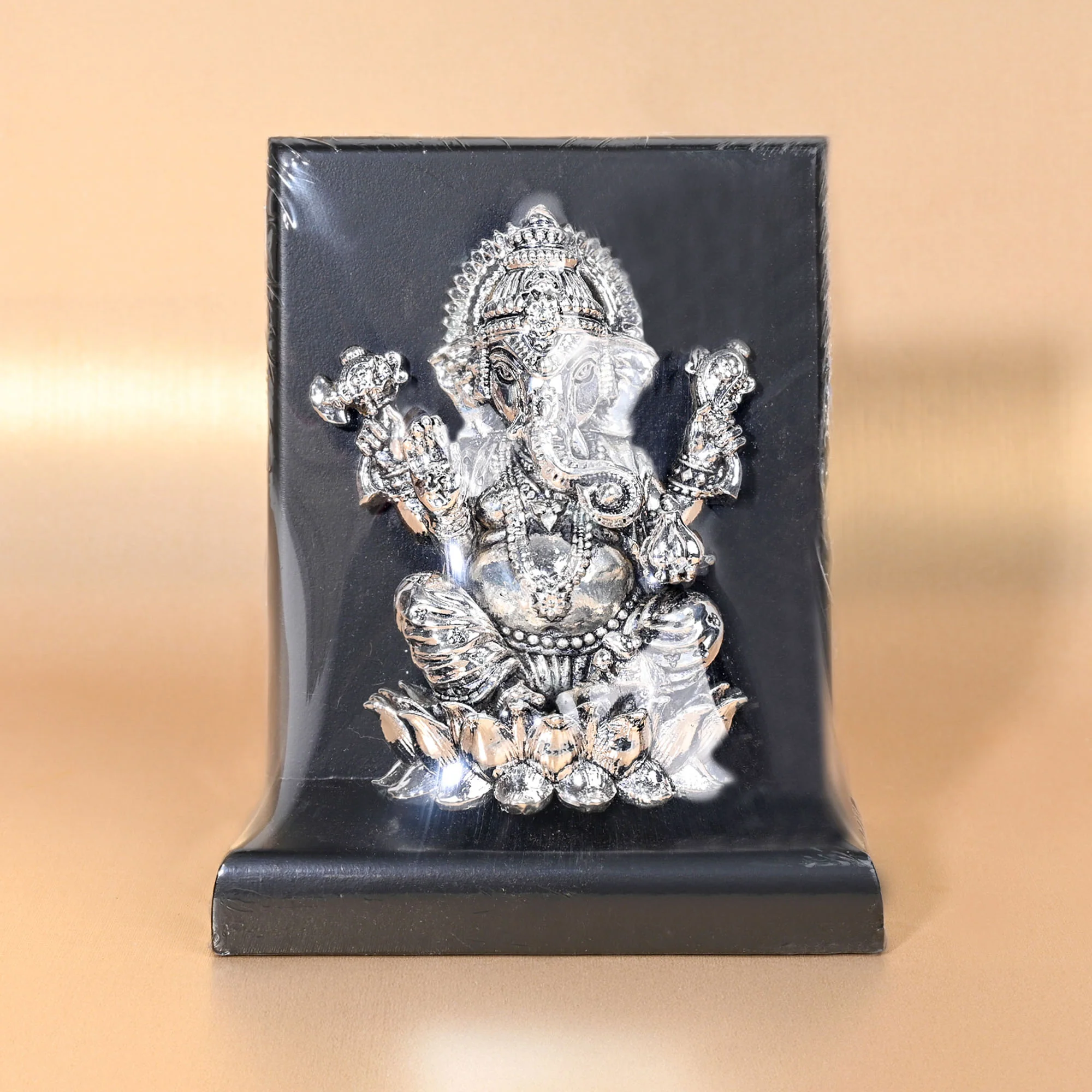 999 Silver Ganesh Ji Decorative Idol - Image 3