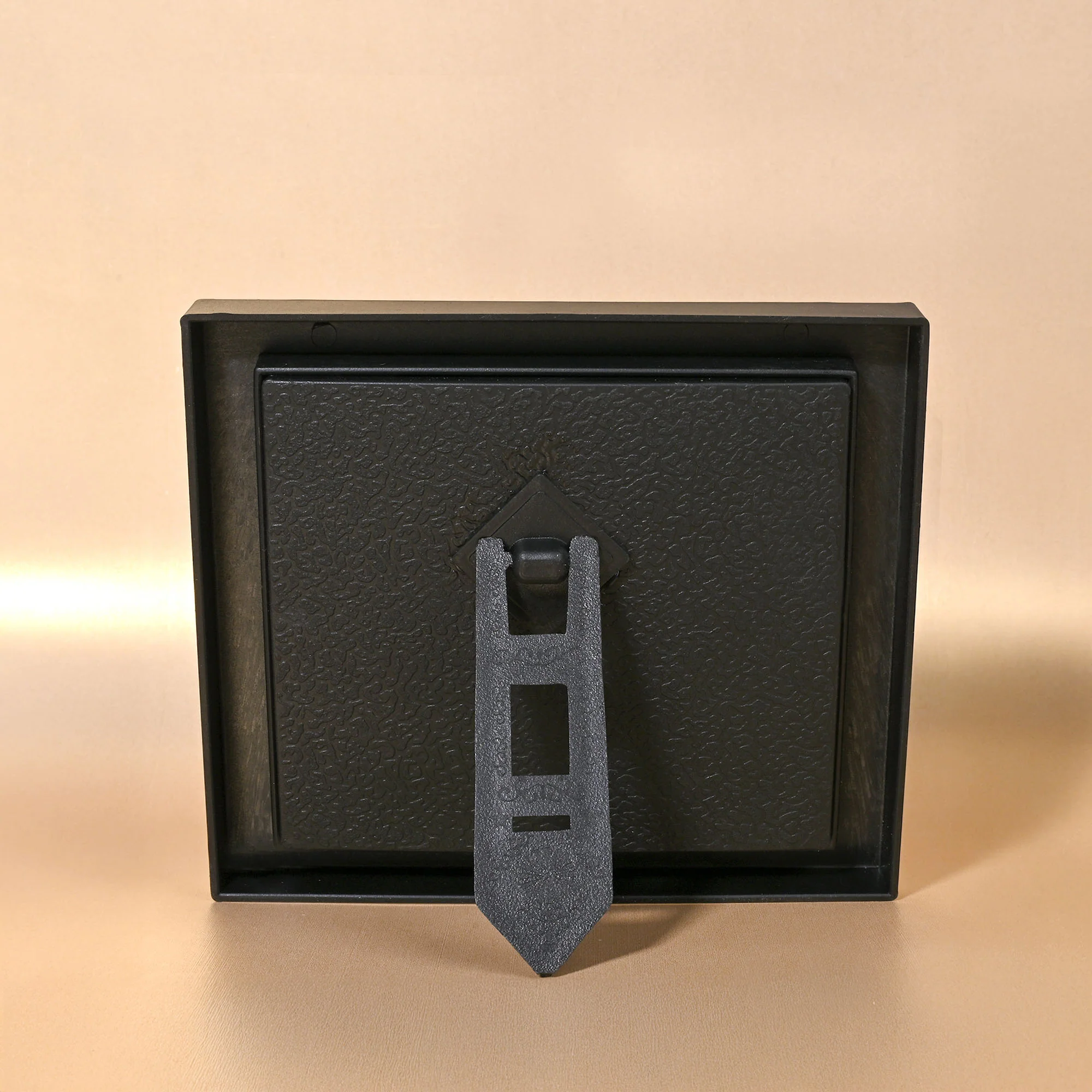 999 Silver Laxmi Ganesh Blessings Idol Frame - Image 5