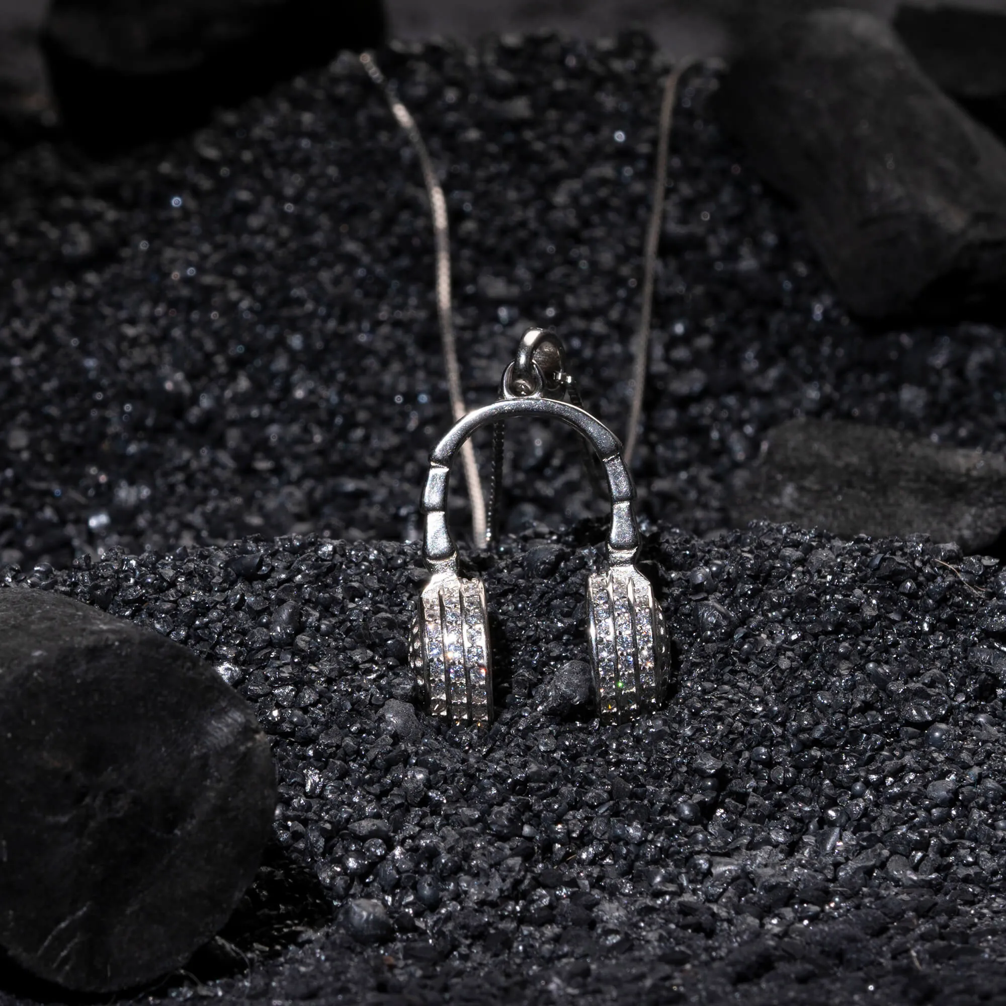 Melodic Masterpiece Silver Headphone Locket - Image 3