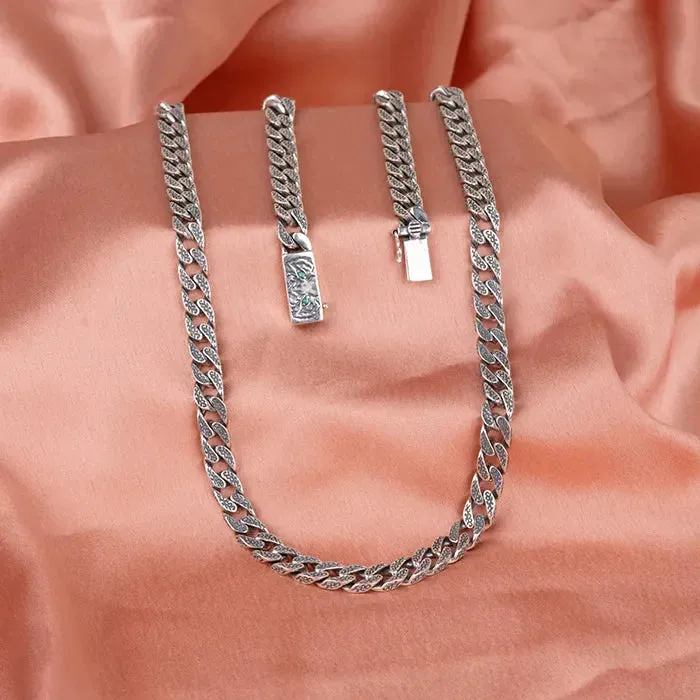 Resilient Grace Interlocking Silver Chain - Image 3